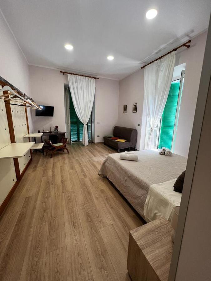 A Casa E Mamma' Appartement Napels Buitenkant foto